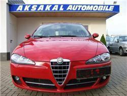 Alfa Romeo 147 Alfa 1.6 TS 16V,5-TÜRIG,1.HAND,KLIMA,S-DACH,ALU