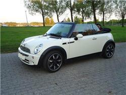 MINI Cooper S Mini Cabrio Sidewalk