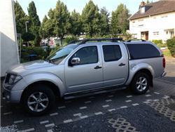 Nissan Navara 5 sitze .klimaautomatik