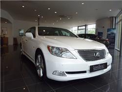 Lexus LS 460 Impression , LIMOUSINE, 4 Türen, Hubraum 4608 ccm