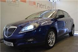 Lancia Delta 1.6 MJ 16v*Leder*S-Dach*Xenon*NET ¤7.397